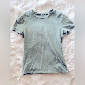 Abercrombie & Fitch Olive Short Sleeve Tee